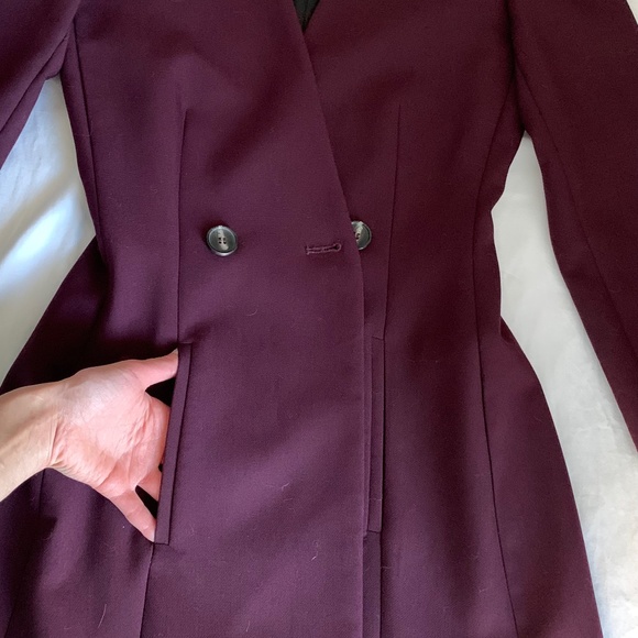 Long Blazer - Picture 15 of 16